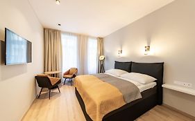 Abri Hotel